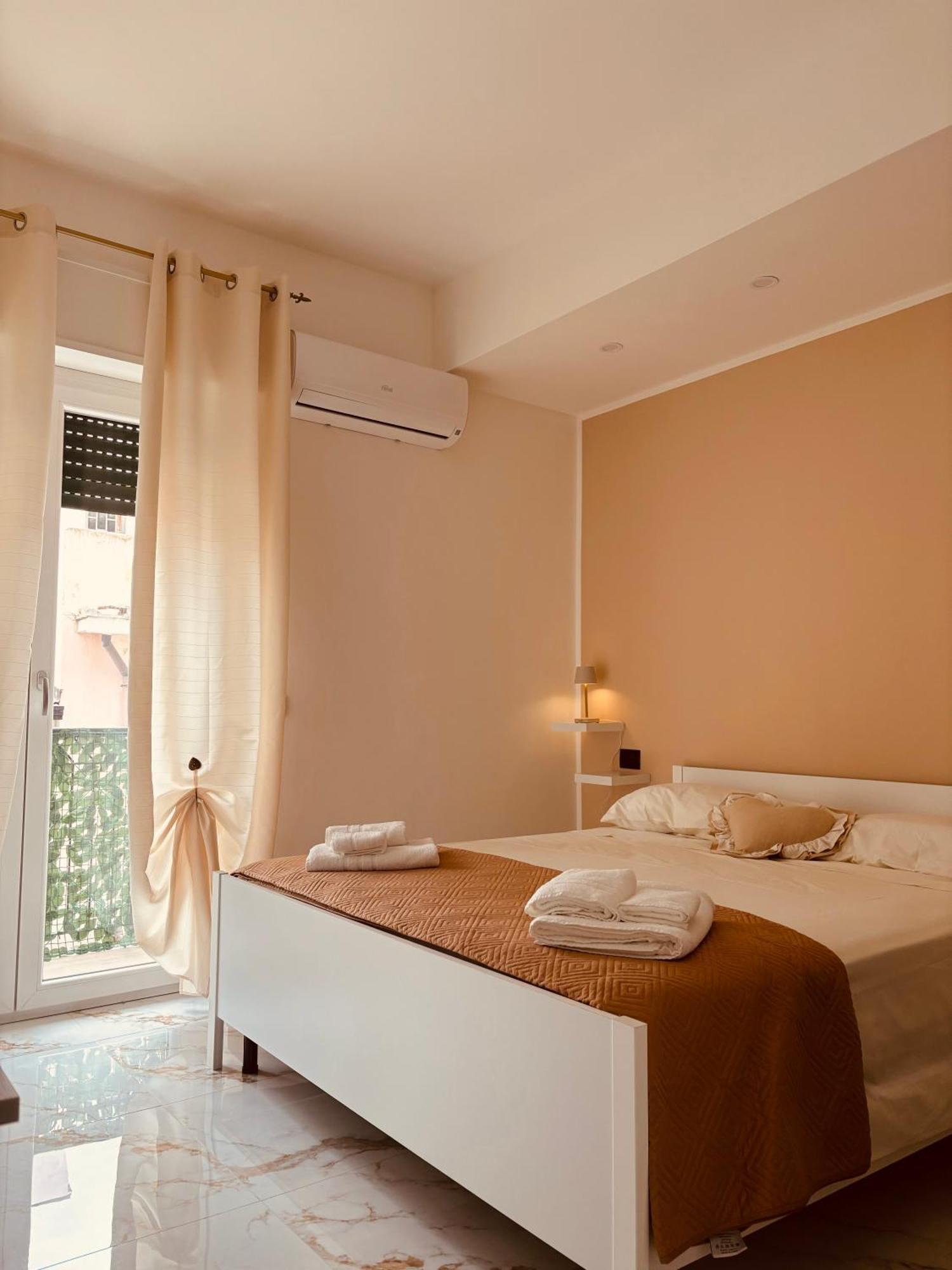 B&B A Un Passo Dal Mare Crotone Exterior foto