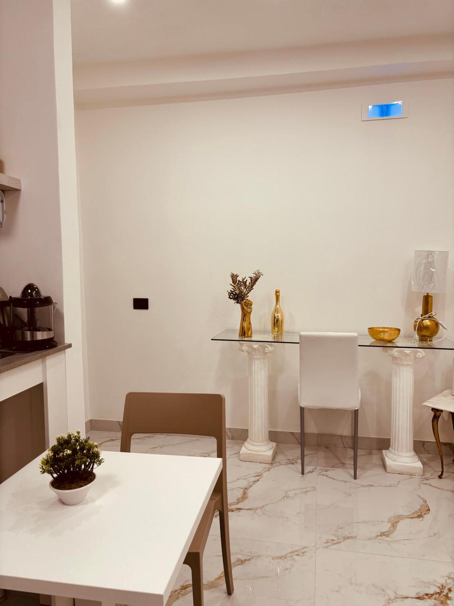 B&B A Un Passo Dal Mare Crotone Exterior foto